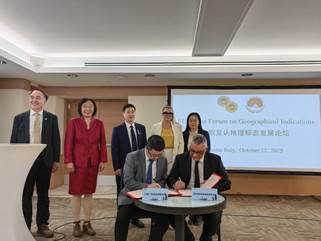 bb7b413549b4d83a323d2754f60dfb99